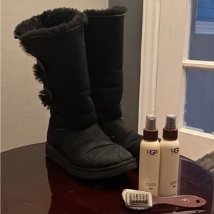 UGG boots button mid calf